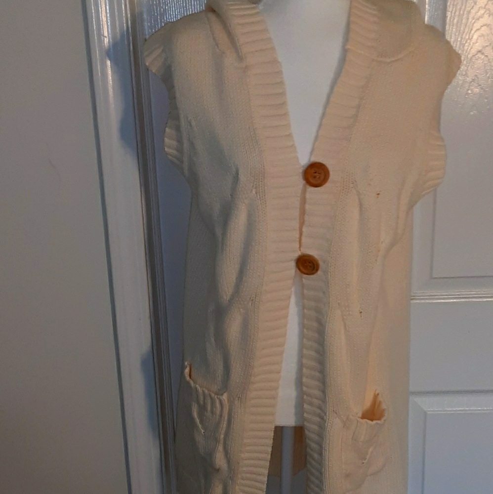 Cato Chunky Knit Two-Button Hooded Cardiga…